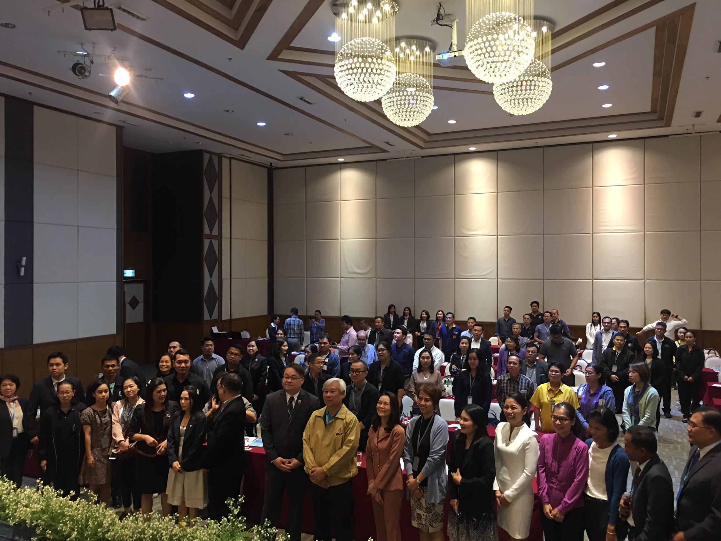 ประชุมวิชาการร่วมกับรังสีการแพทย์แห่งประเทศไทย ครั้งที่17 27-29 พ.ย. - พร้อมเข้าเยี่ยมและให้กำลังใจหน่วยงานรังสีวิทยาในพื้นที่จังหวัดอุบลราชธานีระหว่างวันที่ 25-26 พฤศจิกายน 2562 17